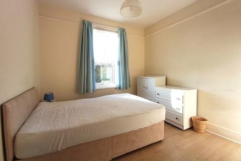 Studio to rent, Harvey Road, Bournemouth