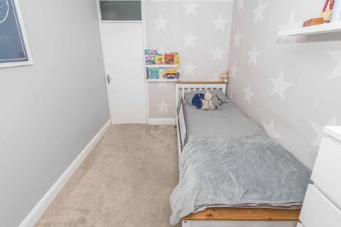 5, Willow Court Willow Road, Wallington, SM6 0PF
