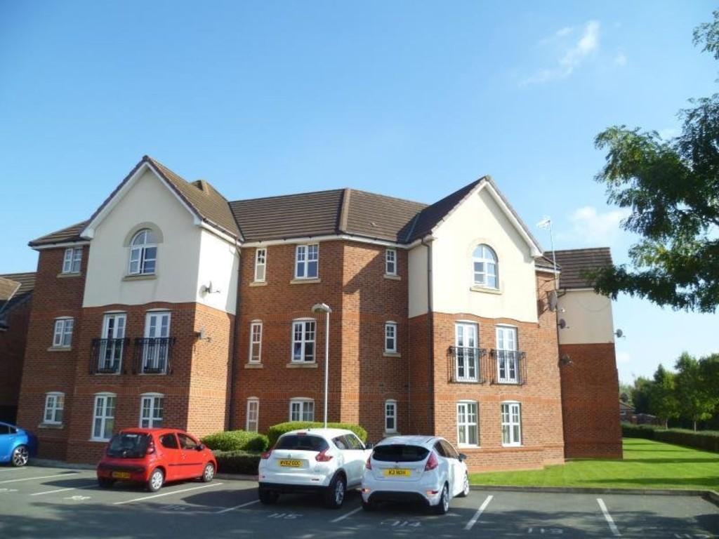 Malahide Court, Upton Rocks, Widnes 2 bed apartment £650 pcm (£150 pw)