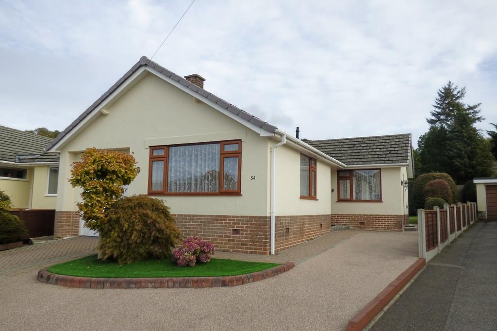 Fairview Drive, Broadstone 2 bed detached bungalow £415,000
