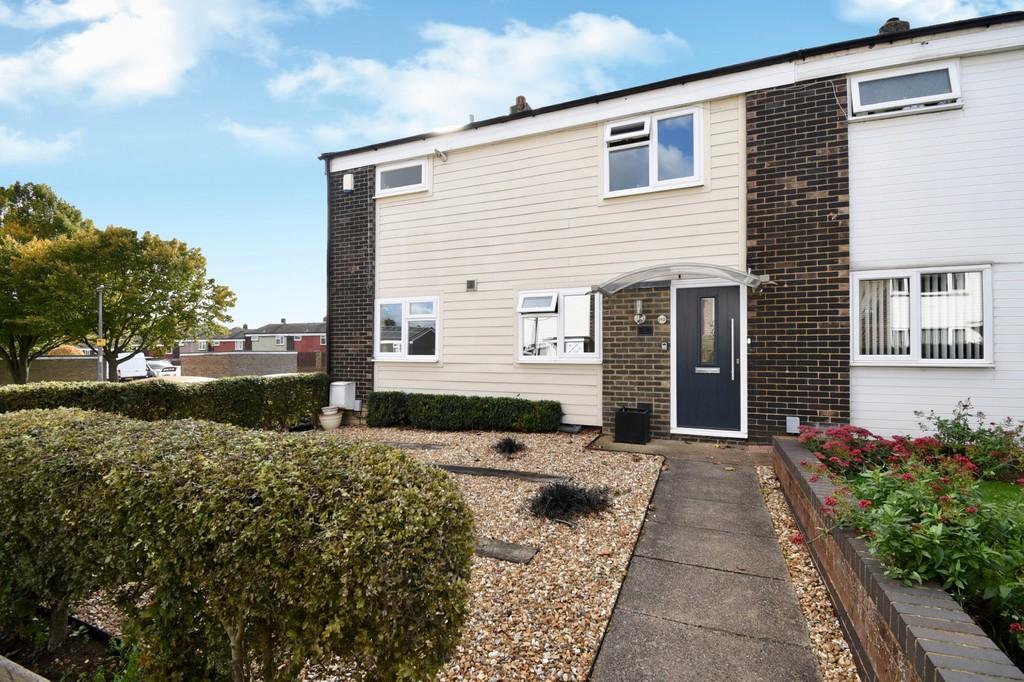 Lonsdale Road, Stevenage 3 bed end of terrace house £325,000