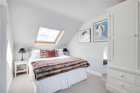 21 Burnfoot Avenue, London, SW6 5EB
