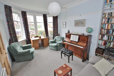 80 Bishops Road, Whitchurch, Cardiff, CF14 1LY