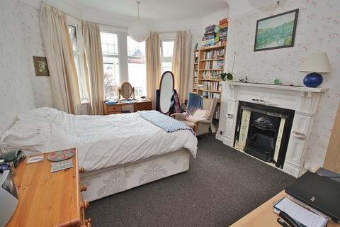 80 Bishops Road, Whitchurch, Cardiff, CF14 1LY