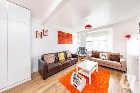 12 Clarence Avenue, Upminster, RM14 2RL