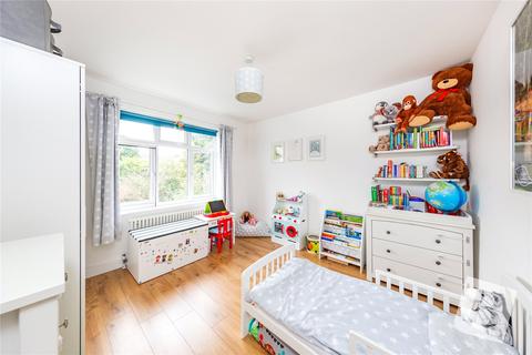 12 Clarence Avenue, Upminster, RM14 2RL