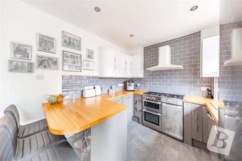 12 Clarence Avenue, Upminster, RM14 2RL