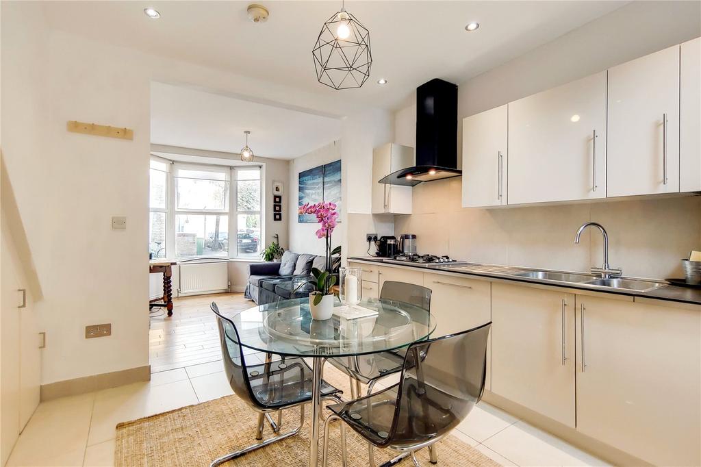 Glenavon Road, Stratford, London, E15 3 bed end of terrace house £525,000