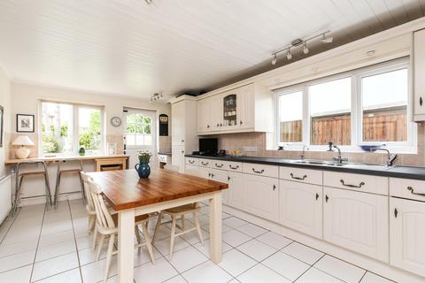 Kelburn North Drive, Littleton, Winchester, SO22 6QA