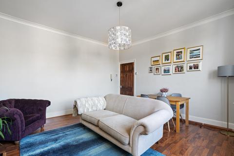 2 bedroom flat for sale - Wellington Road, Wanstead