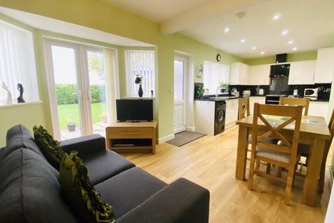 159 Fairway, Waltham, Grimsby, DN37 0NE
