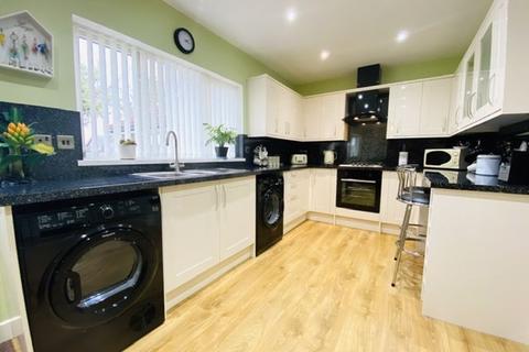 159 Fairway, Waltham, Grimsby, DN37 0NE