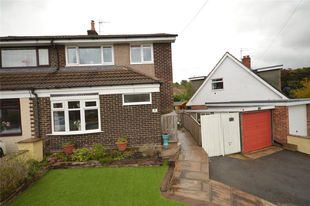 Greenlea Road, Yeadon, Leeds, West Yorkshire 3 bed semidetached house