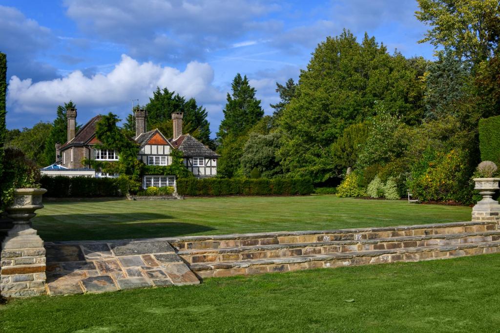 Morley Manor