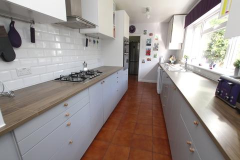 15 Mayplace Close, Bexleyheath, DA7 6DT