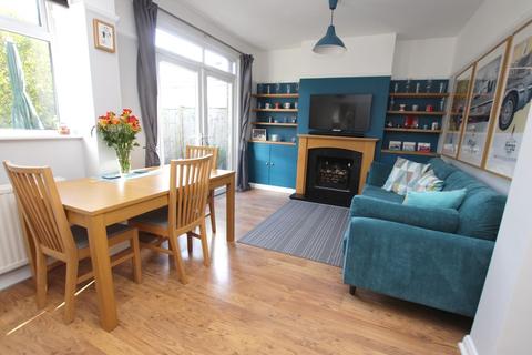 15 Mayplace Close, Bexleyheath, DA7 6DT