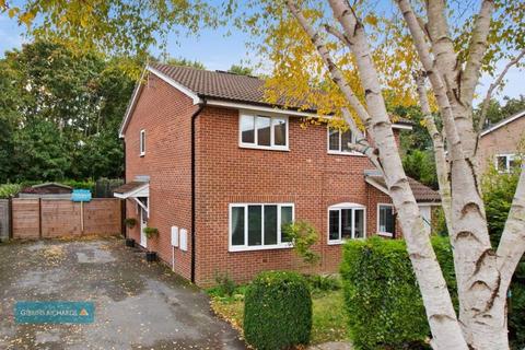 54 Ryburn Close, Taunton, TA1 2RH