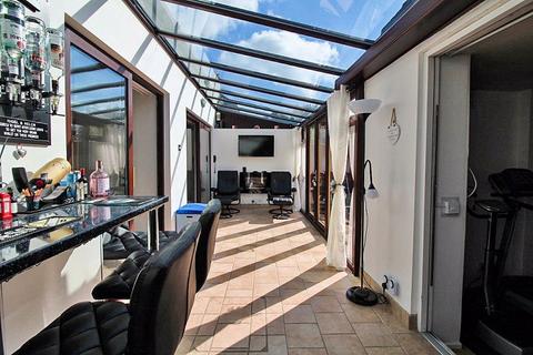 26 Birchfields Road, Willenhall, WV12 4PH