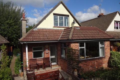 12 Critchmere Lane, Haslemere, GU27 1PE