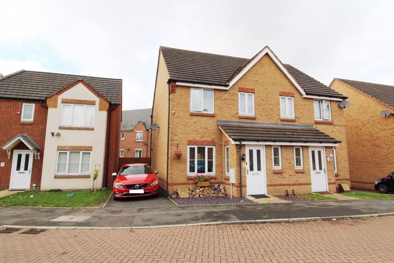 Eagleworks Drive, Walsall 3 bed semidetached house £170,000