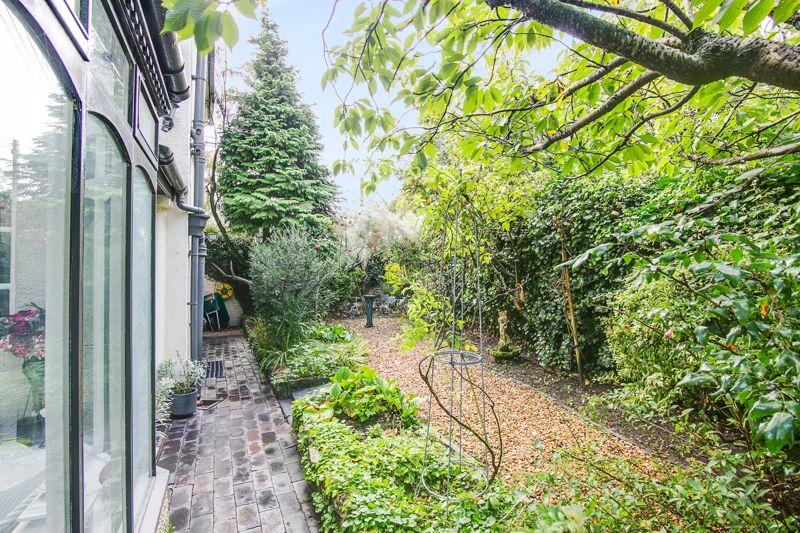 White Lodge, Birmingham Road, Shenstone Wood End 3 bed country house for sale £500,000