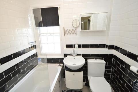 2, Millfield Belle Hill, Bexhill-on-sea, TN40 2AR