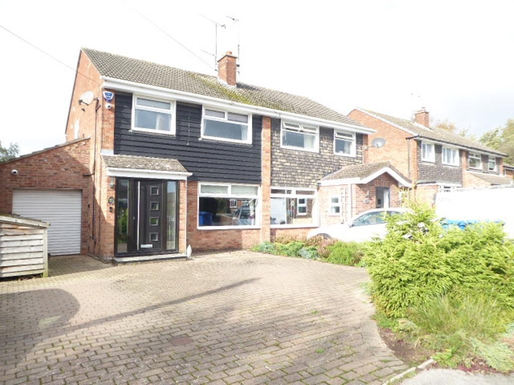 Derrymore Road, Willerby, HU10 6ET 3 bed house £249,950