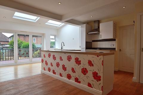 216 Broad Lane, Birmingham, B14 5AD