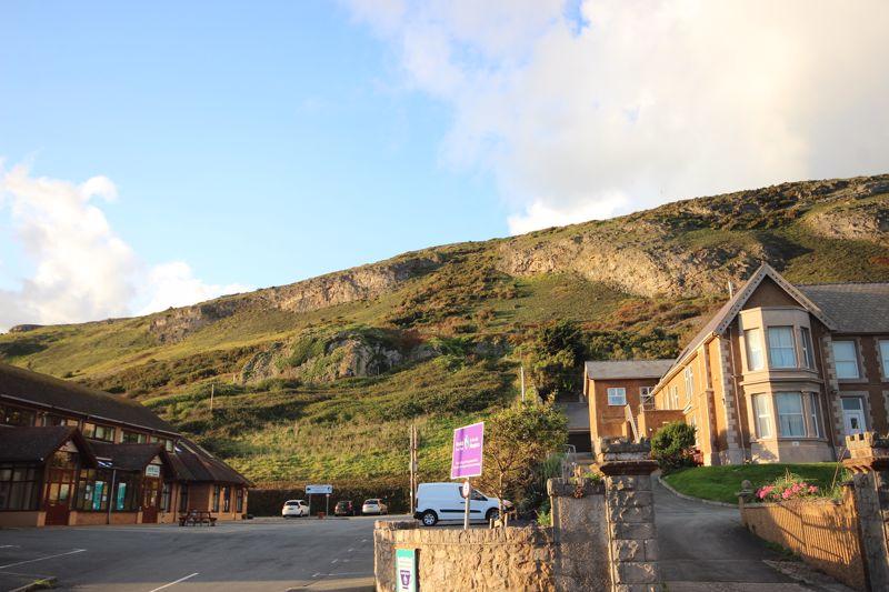 Abbey Road, Llandudno 2 bed apartment £175,000