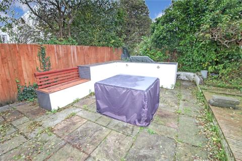 8 Stanbury Copse, Ilfracombe, EX34 8DW