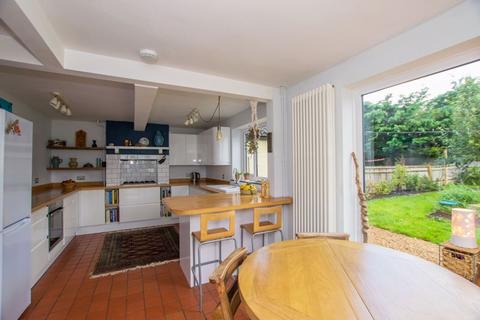 Little Oaks Buckham Hill, Isfield, Uckfield, TN22 5XU