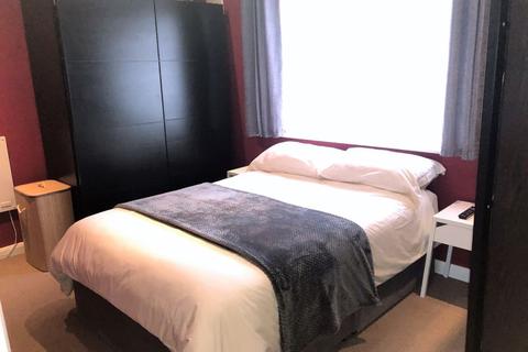 53 Denison Road, Feltham, TW13 4QE