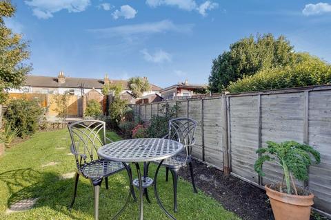 15 Jarvis Road, South Croydon, CR2 6HW