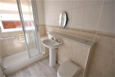 5 Anbrook Crescent, Hucclecote, Gloucester, GL3 3HL
