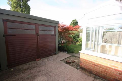 5 Anbrook Crescent, Hucclecote, Gloucester, GL3 3HL