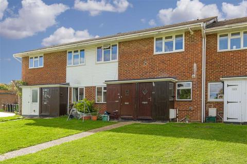 14b Willis Close, Epsom, KT18 7SS