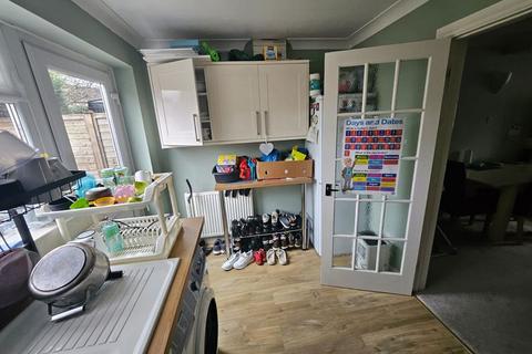 undefined, Watch Elm Close, Bradley Stoke