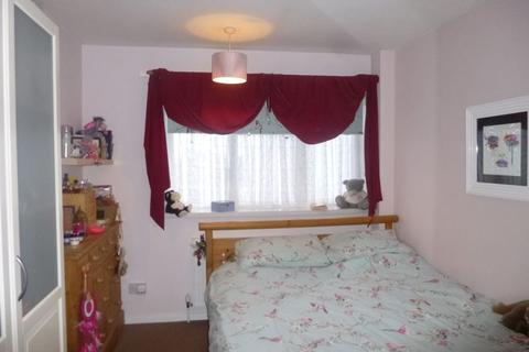 17 Hoskins Close, Hayes, UB3 4LR