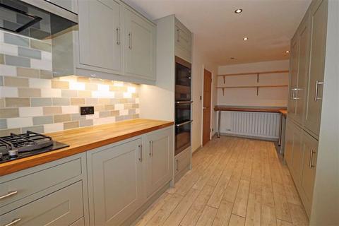 1 Lloyd Close, Hampton Magna, Warwick, CV35 8SH