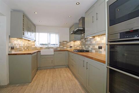 1 Lloyd Close, Hampton Magna, Warwick, CV35 8SH