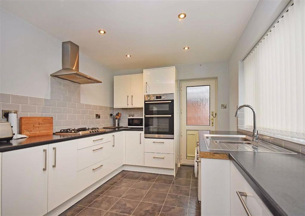 13, Redstone Drive, Highley, Bridgnorth, Shropshire, WV16 3 bed