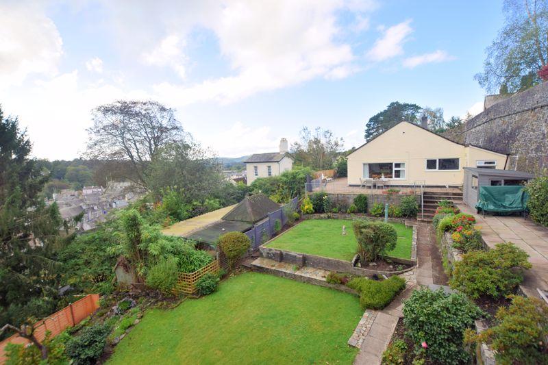 Kilworthy Hill, Tavistock 3 bed detached bungalow £440,000