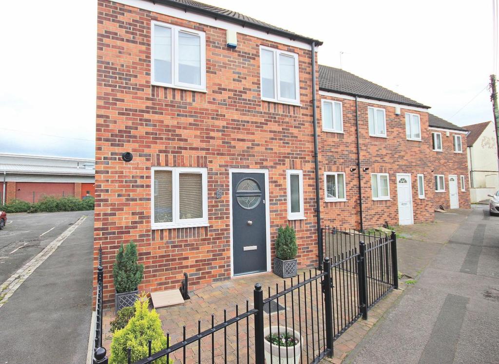 Littleburn Lane, Langley Moor, Durham 2 bed end of terrace house £125,000