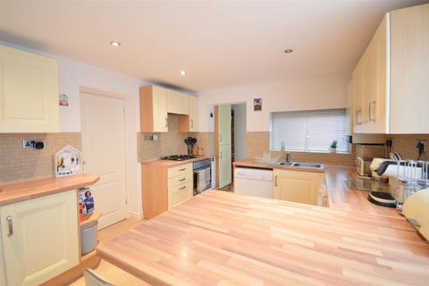 319 Bedworth Road, Longford, Coventry, CV6 6BN