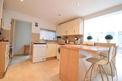 319 Bedworth Road, Longford, Coventry, CV6 6BN