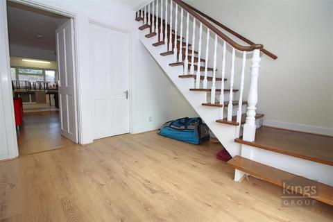 121 Latton Green, Harlow, CM18 7ET