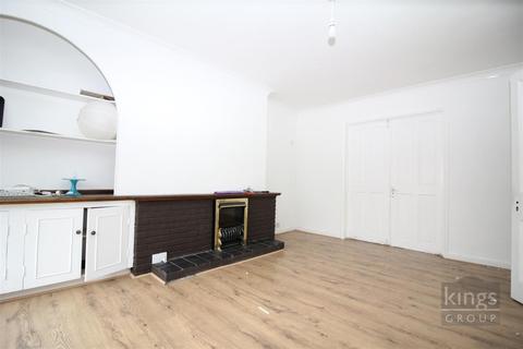 121 Latton Green, Harlow, CM18 7ET