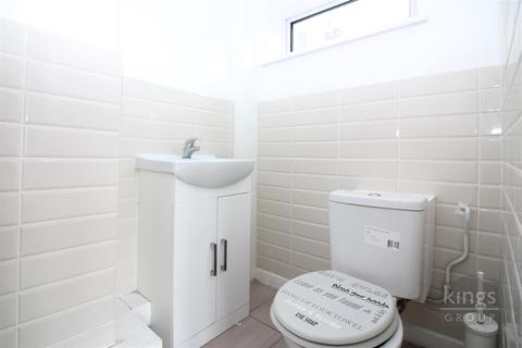 121 Latton Green, Harlow, CM18 7ET