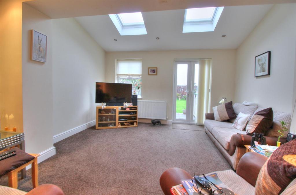 Midland Road, Ellistown, Coalville 3 bed townhouse £170,000