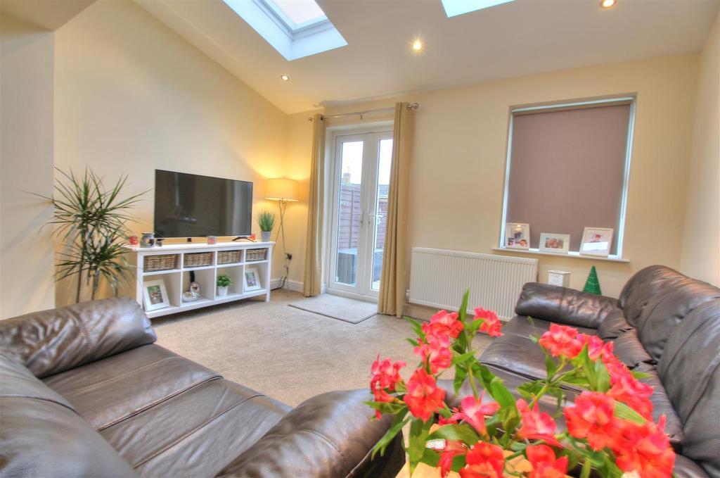 Midland Road, Ellistown, Coalville 3 bed townhouse £170,000